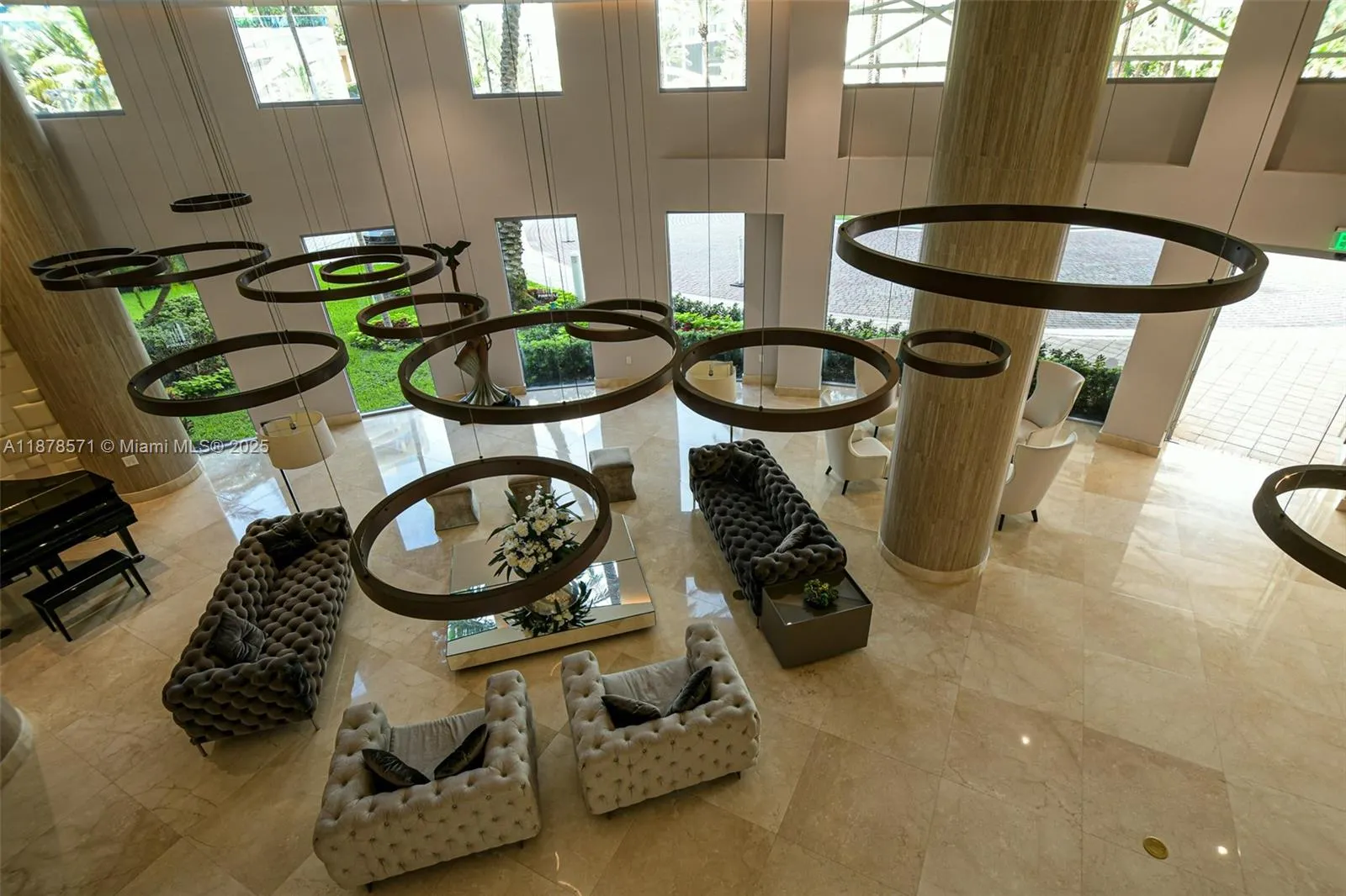 17555 Collins Ave, #704
