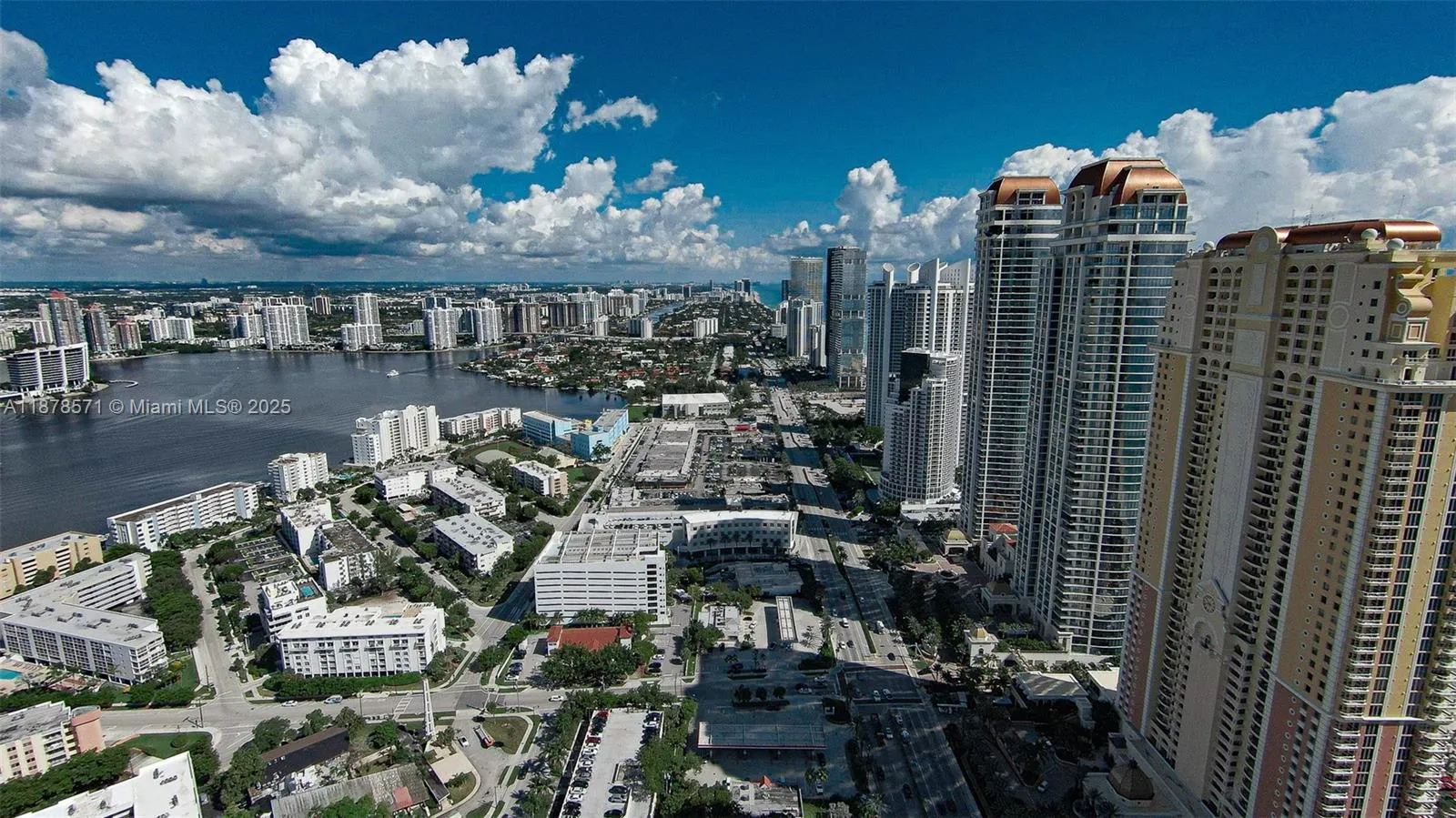 17555 Collins Ave, #704