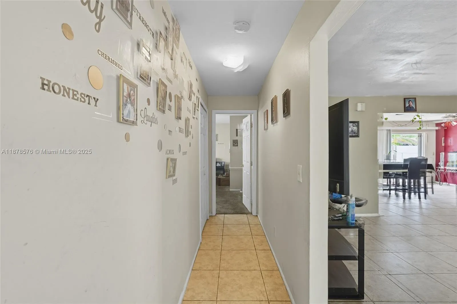 320 SE 17th PL