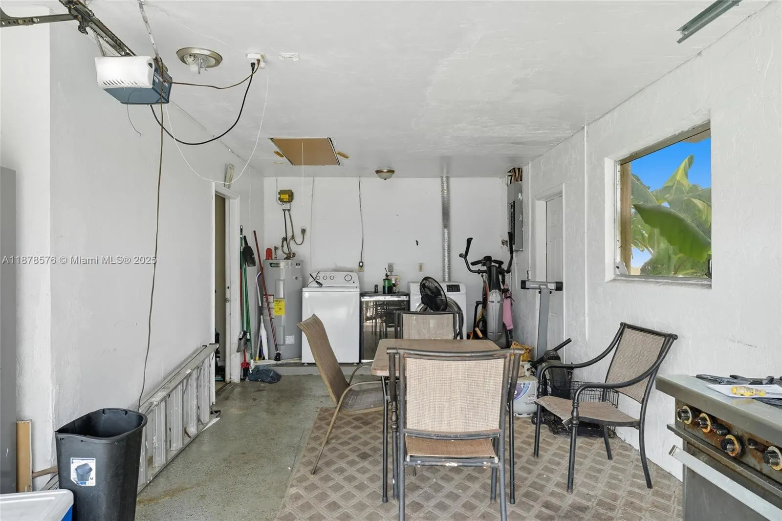 320 SE 17th PL
