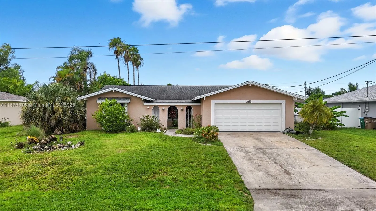 320 SE 17th PL
