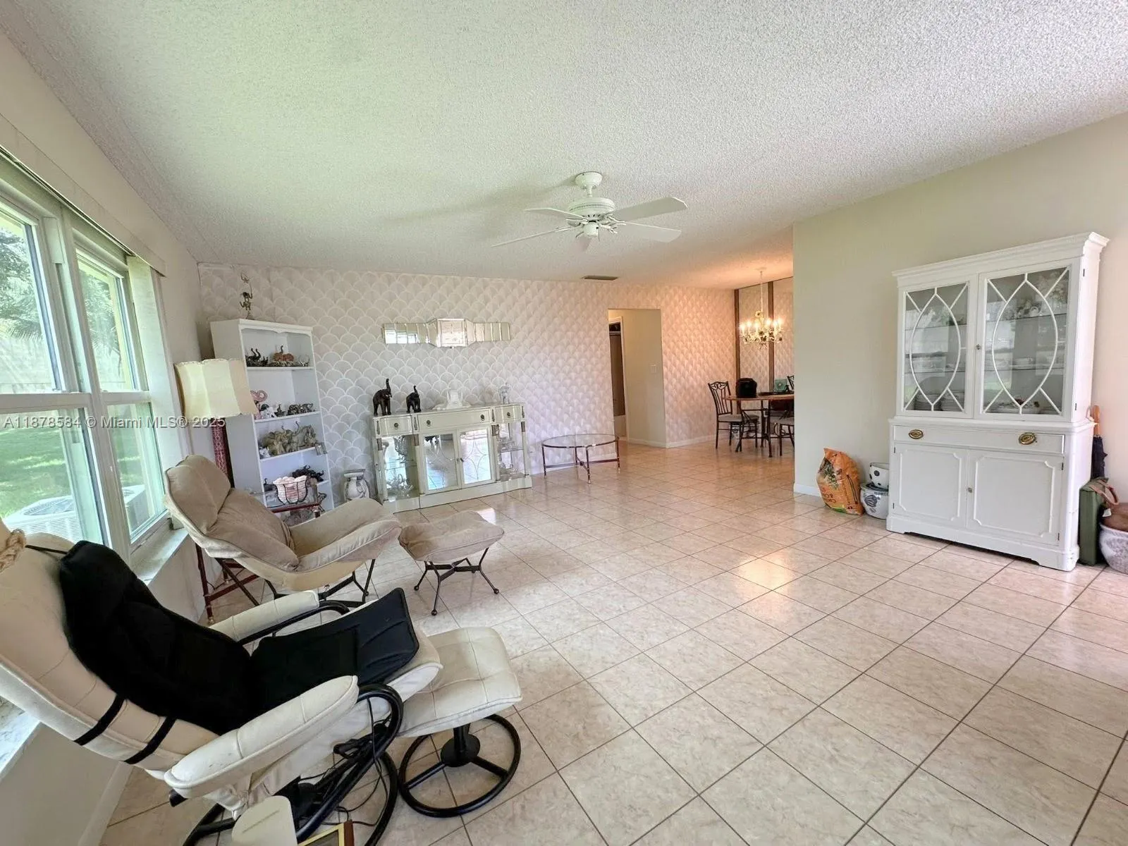 285 N High Point Blvd, #A