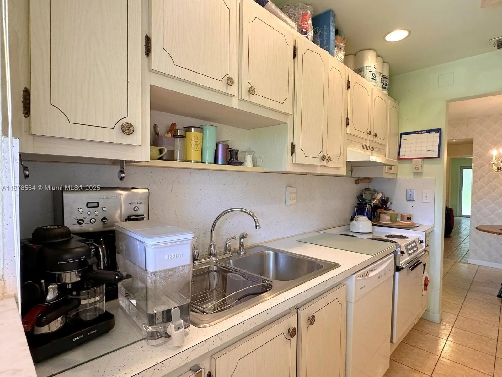 285 N High Point Blvd, #A