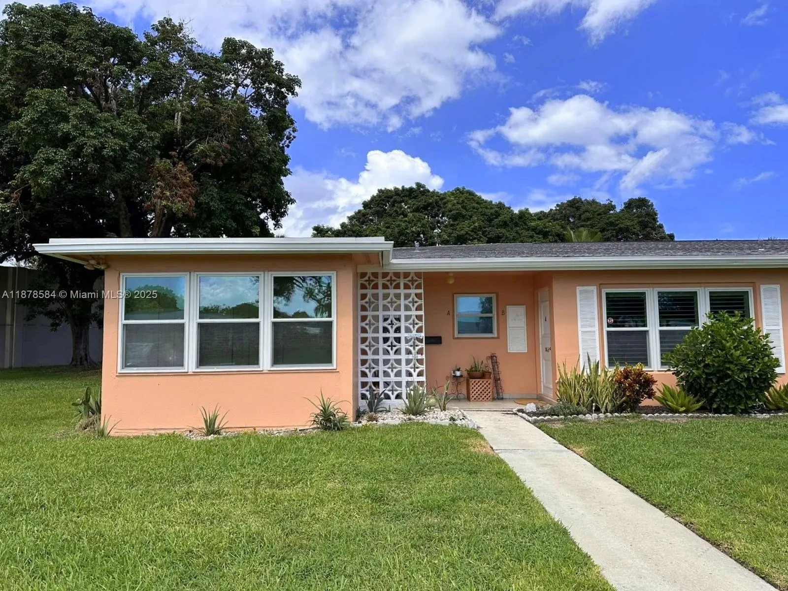 285 N High Point Blvd, #A