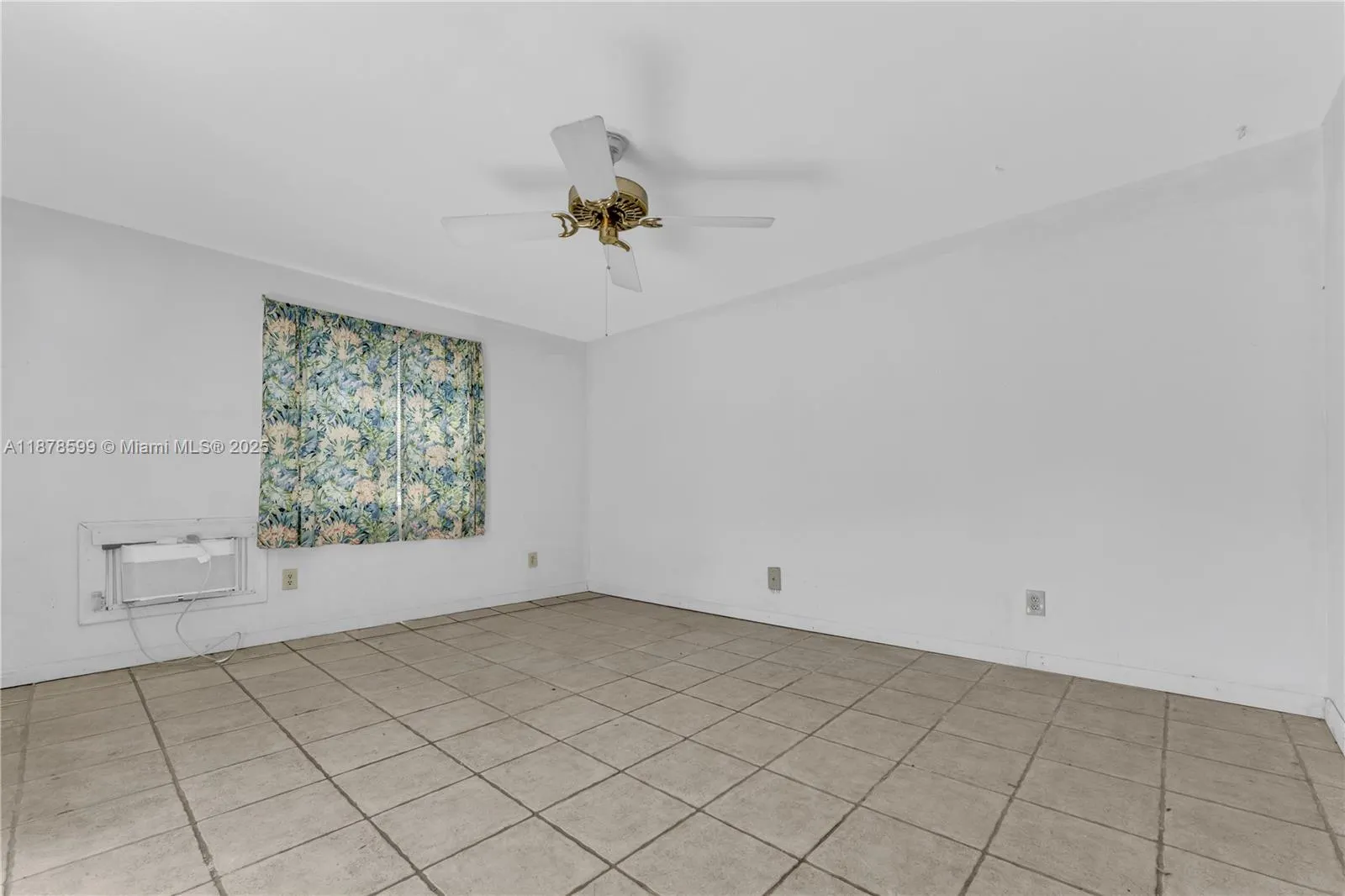 1146 Polk St