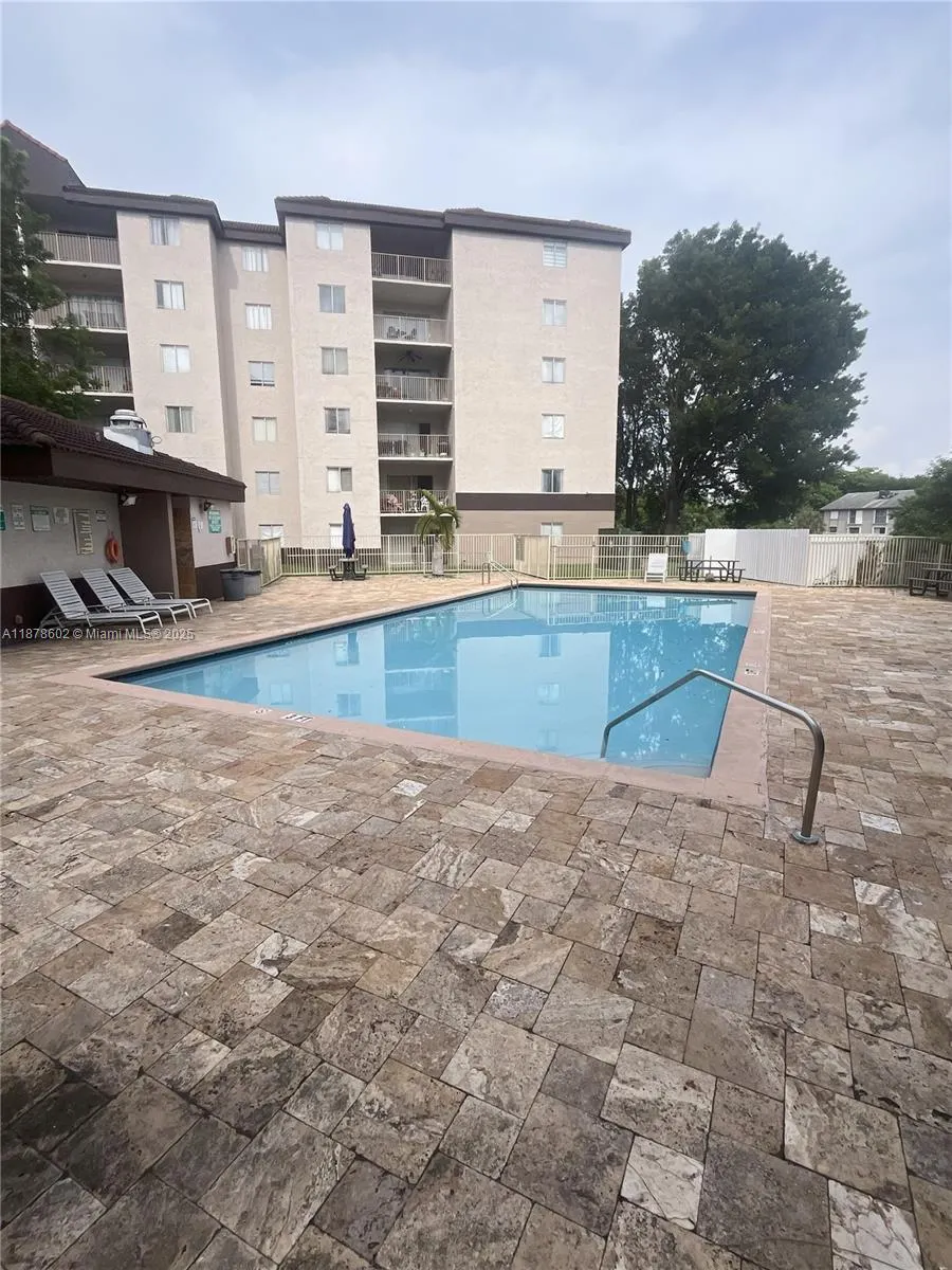 15221 SW 80th St, #312