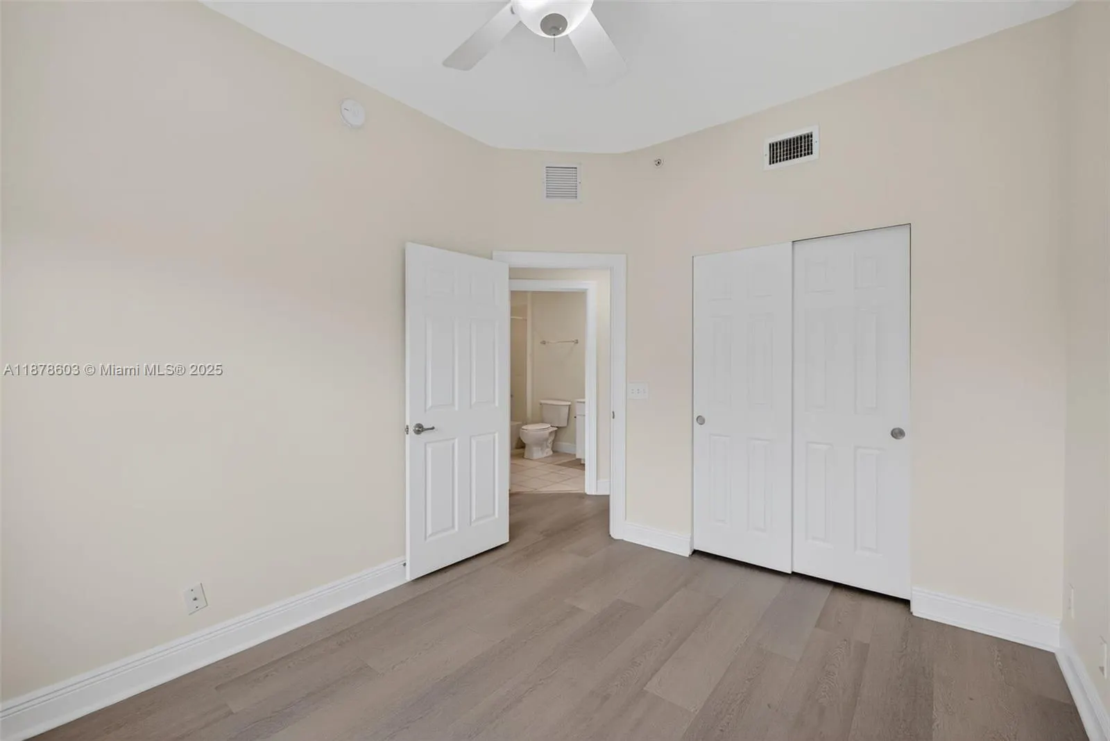 704 SW 1st Ave