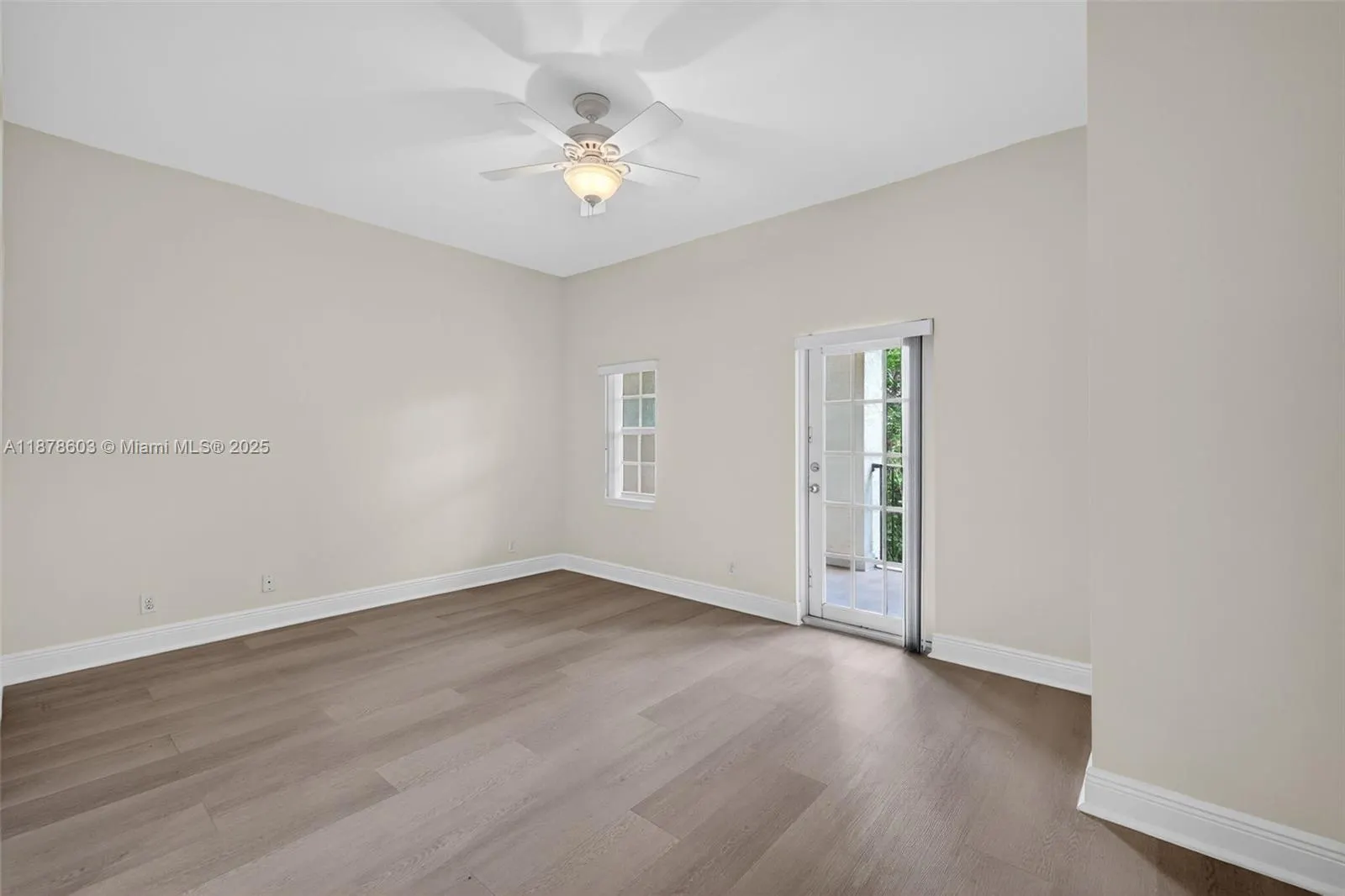 704 SW 1st Ave