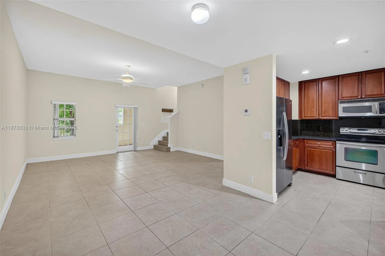 704 SW 1st Ave