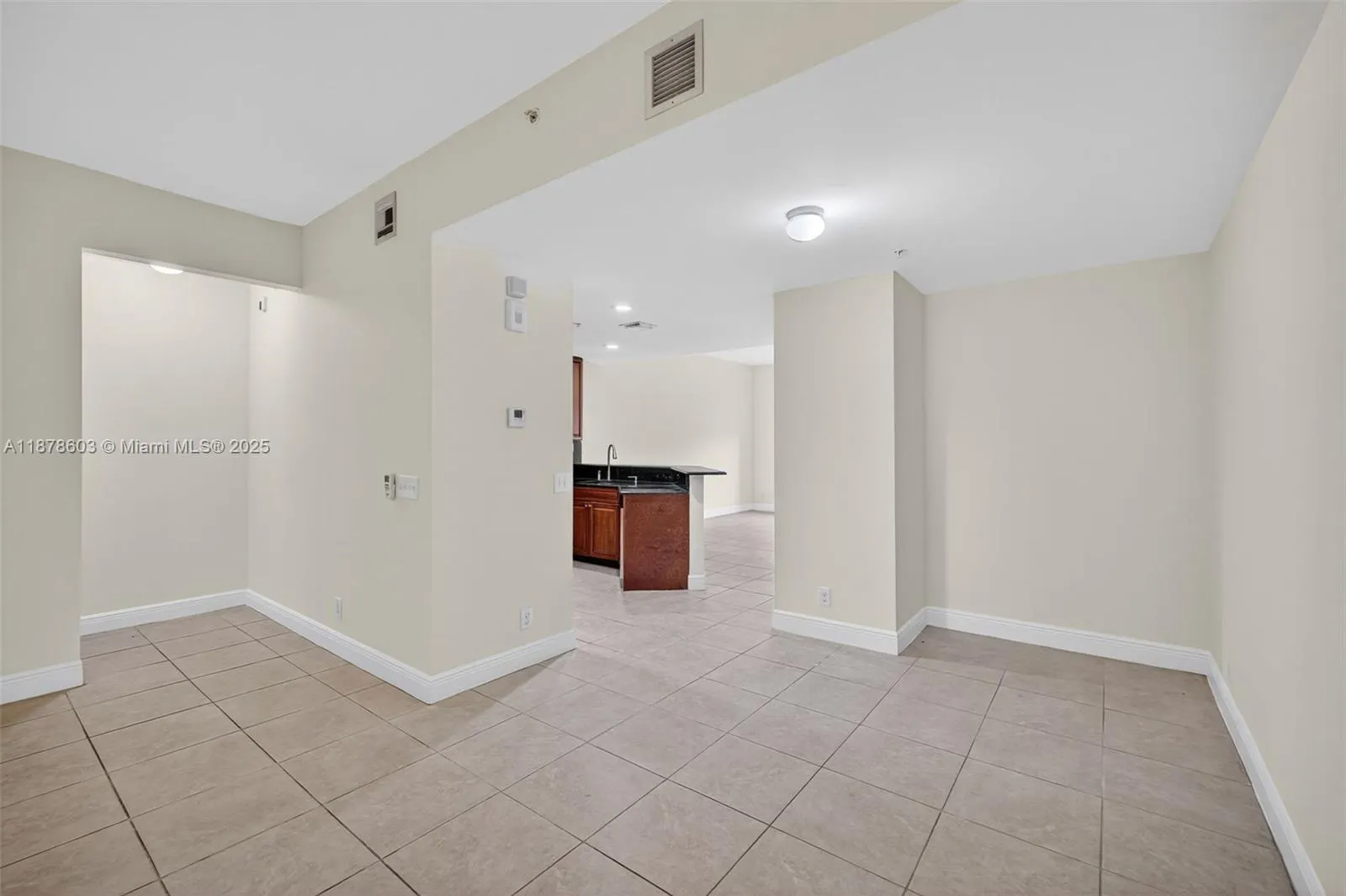 704 SW 1st Ave