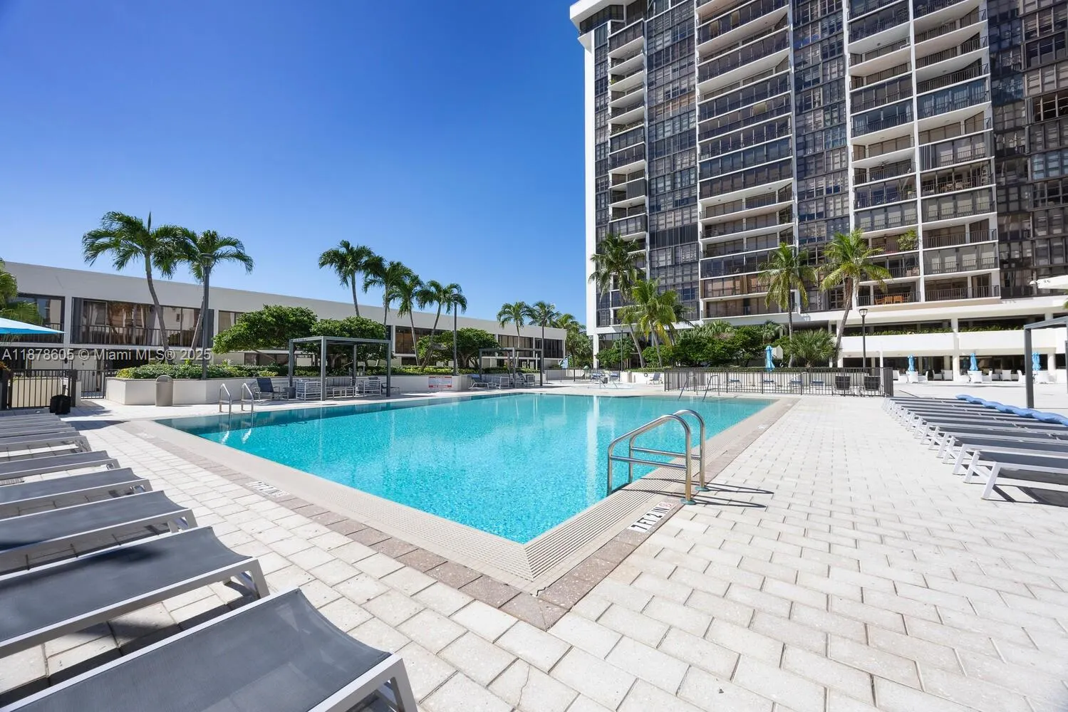 1915 Brickell Ave, #C1205