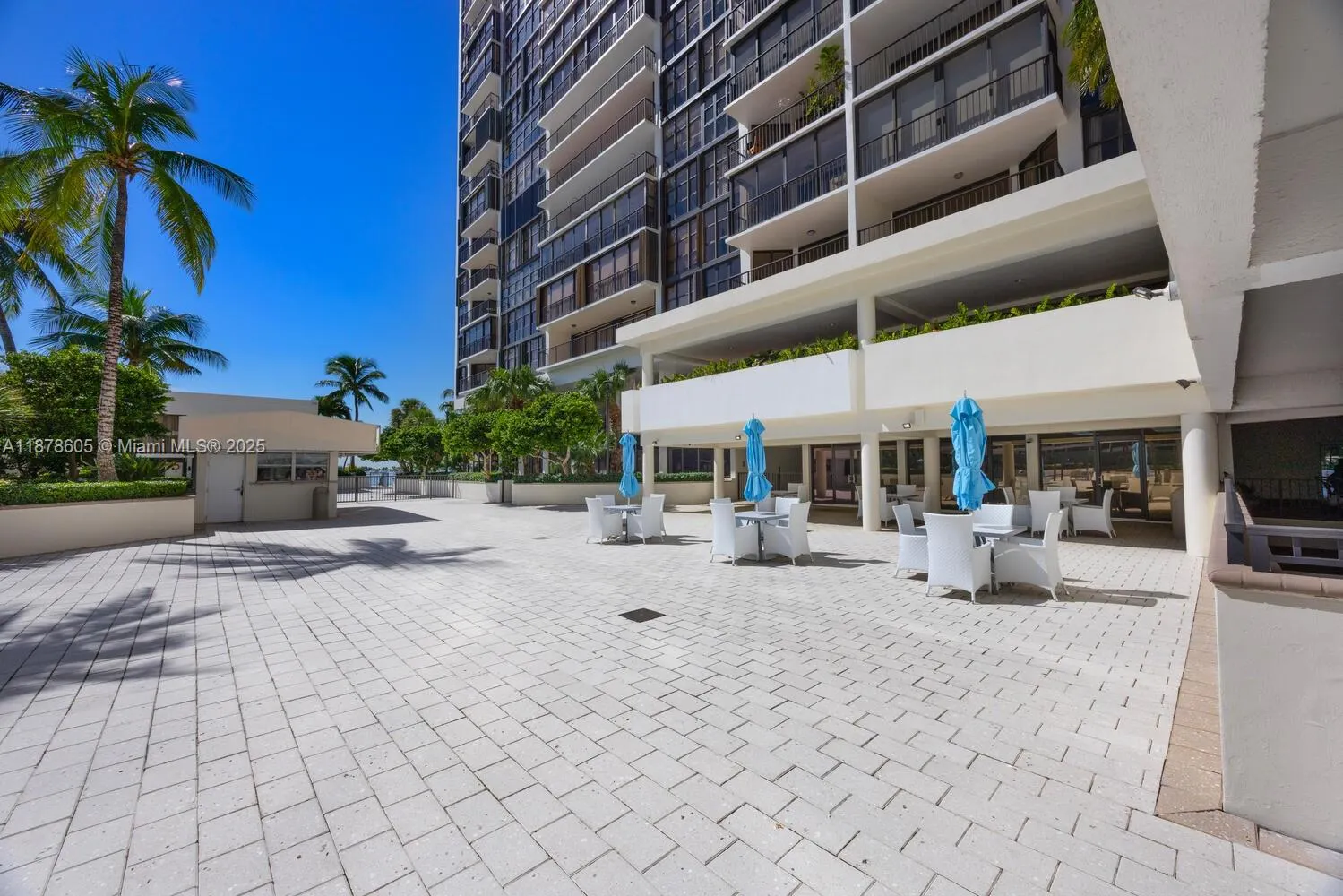 1915 Brickell Ave, #C1205
