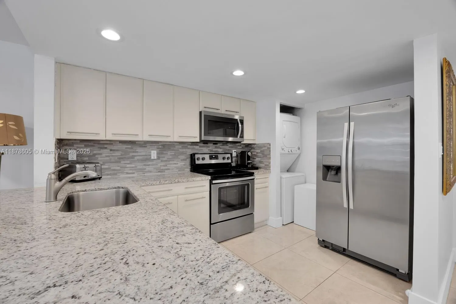 1915 Brickell Ave, #C1205