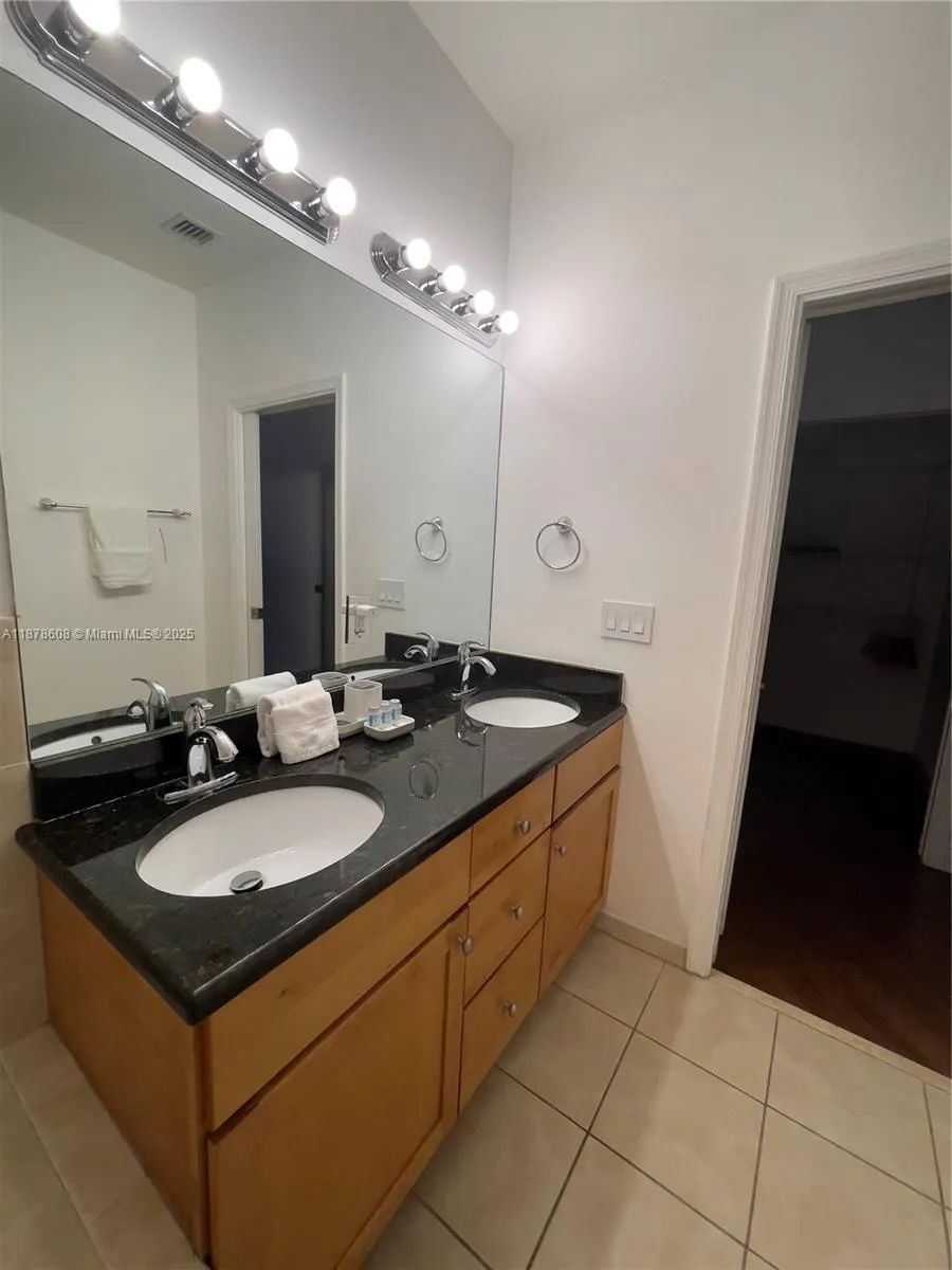 3470 NW 17th Ter, #3470