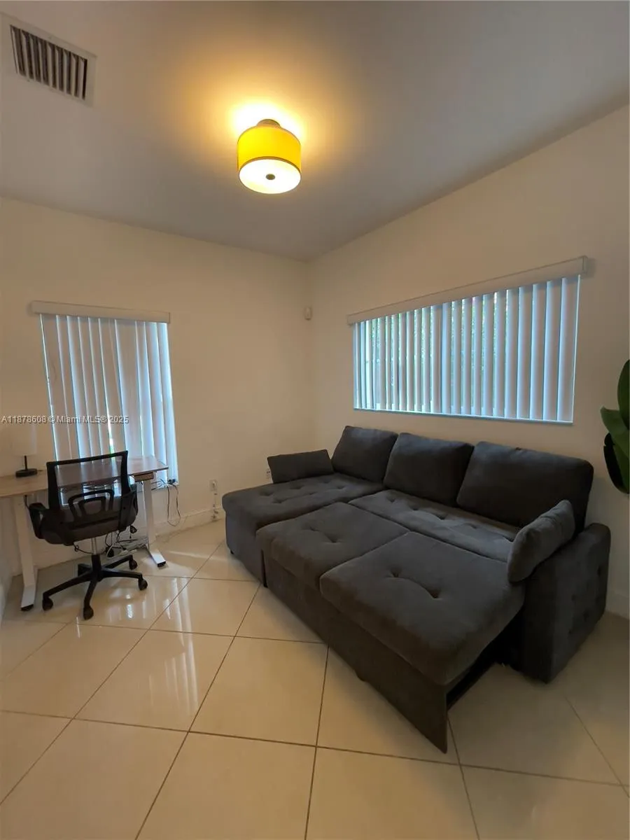 3470 NW 17th Ter, #3470