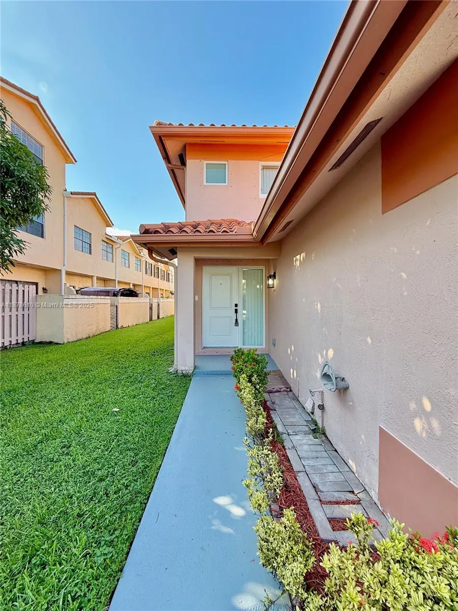 20818 San Simeon Way, #108