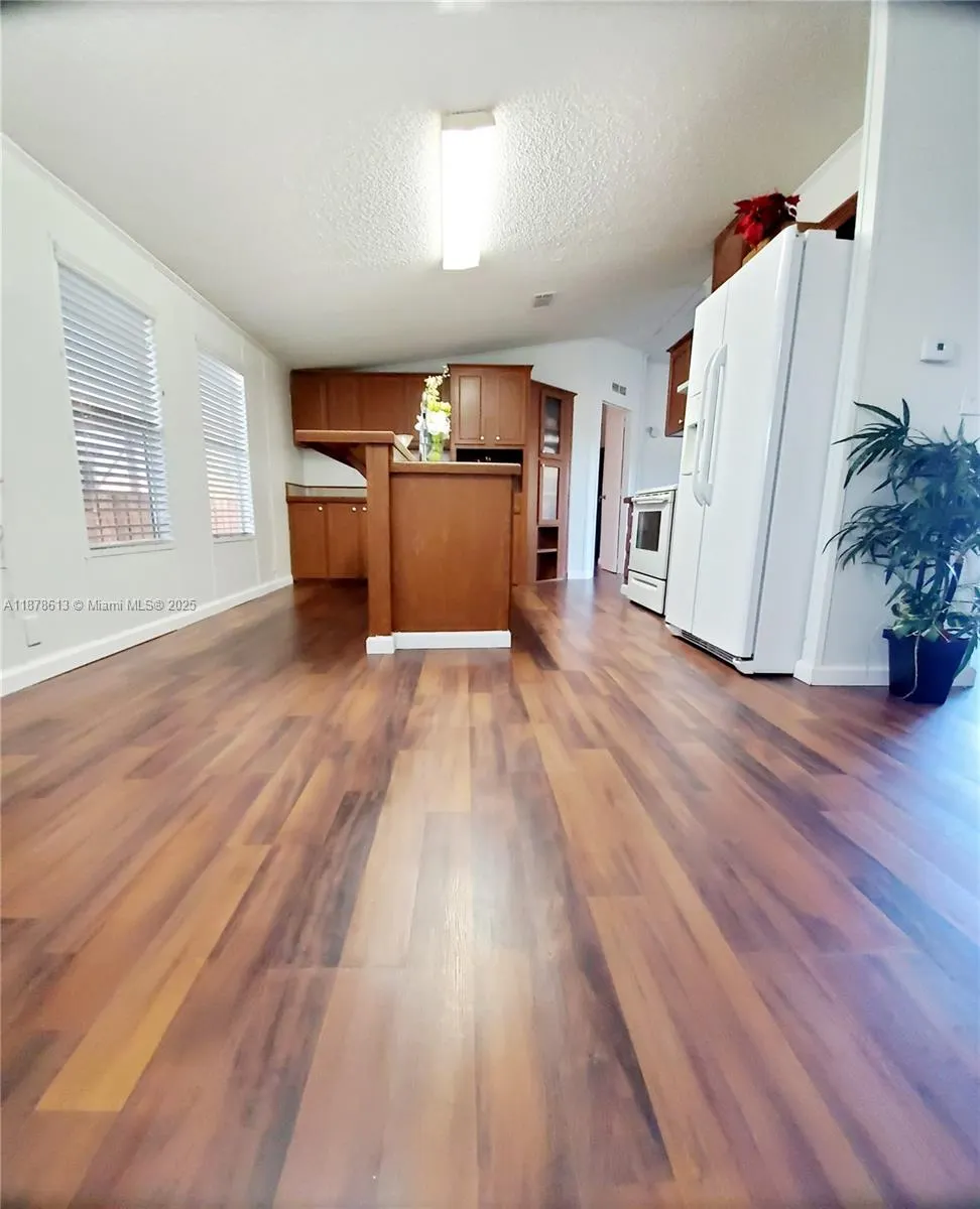220 NE 12th Ave LOT 210
