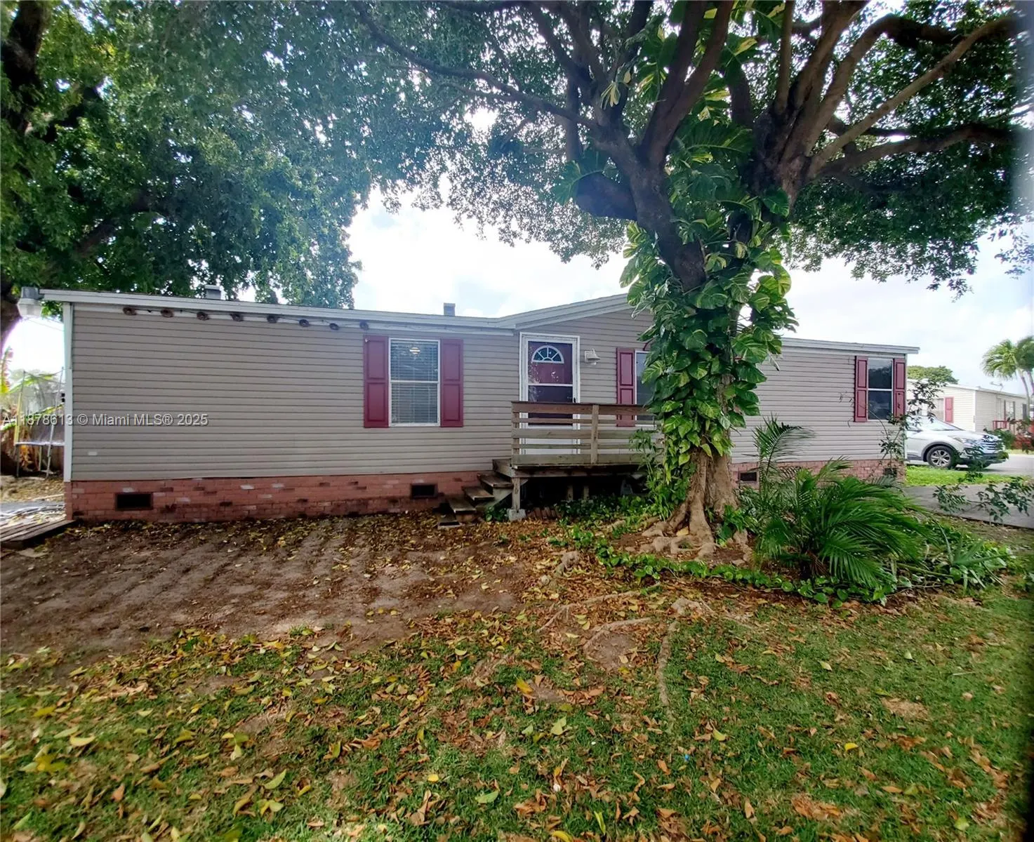 220 NE 12th Ave LOT 210