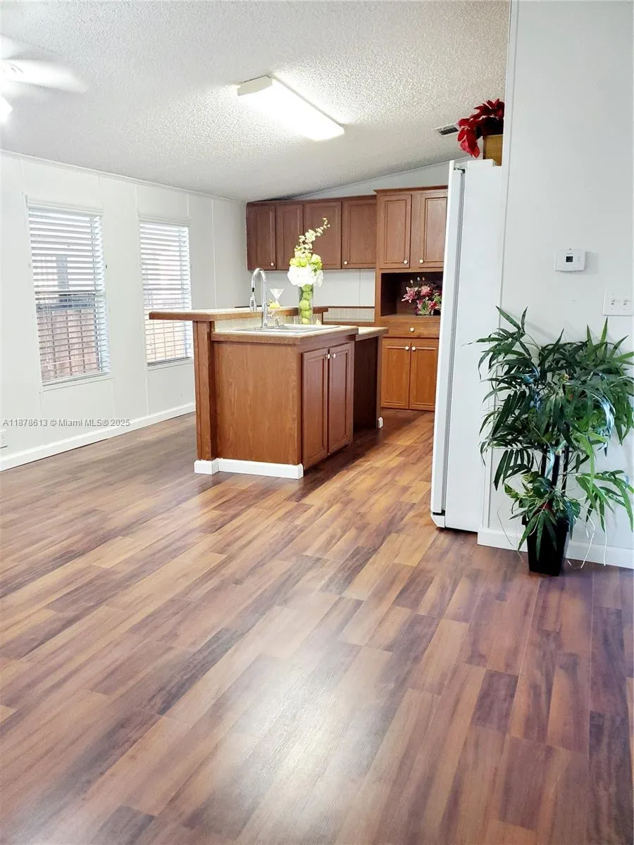 220 NE 12th Ave LOT 210