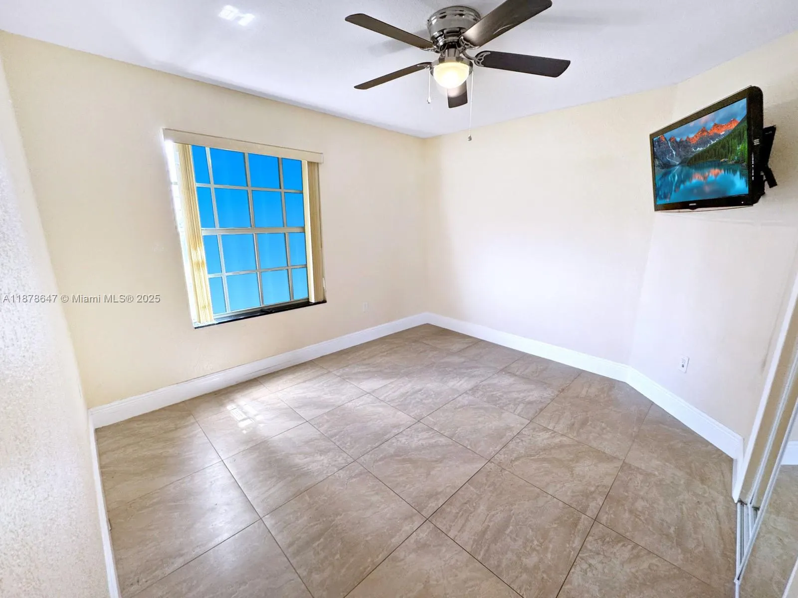 3165 SW 67th Ave