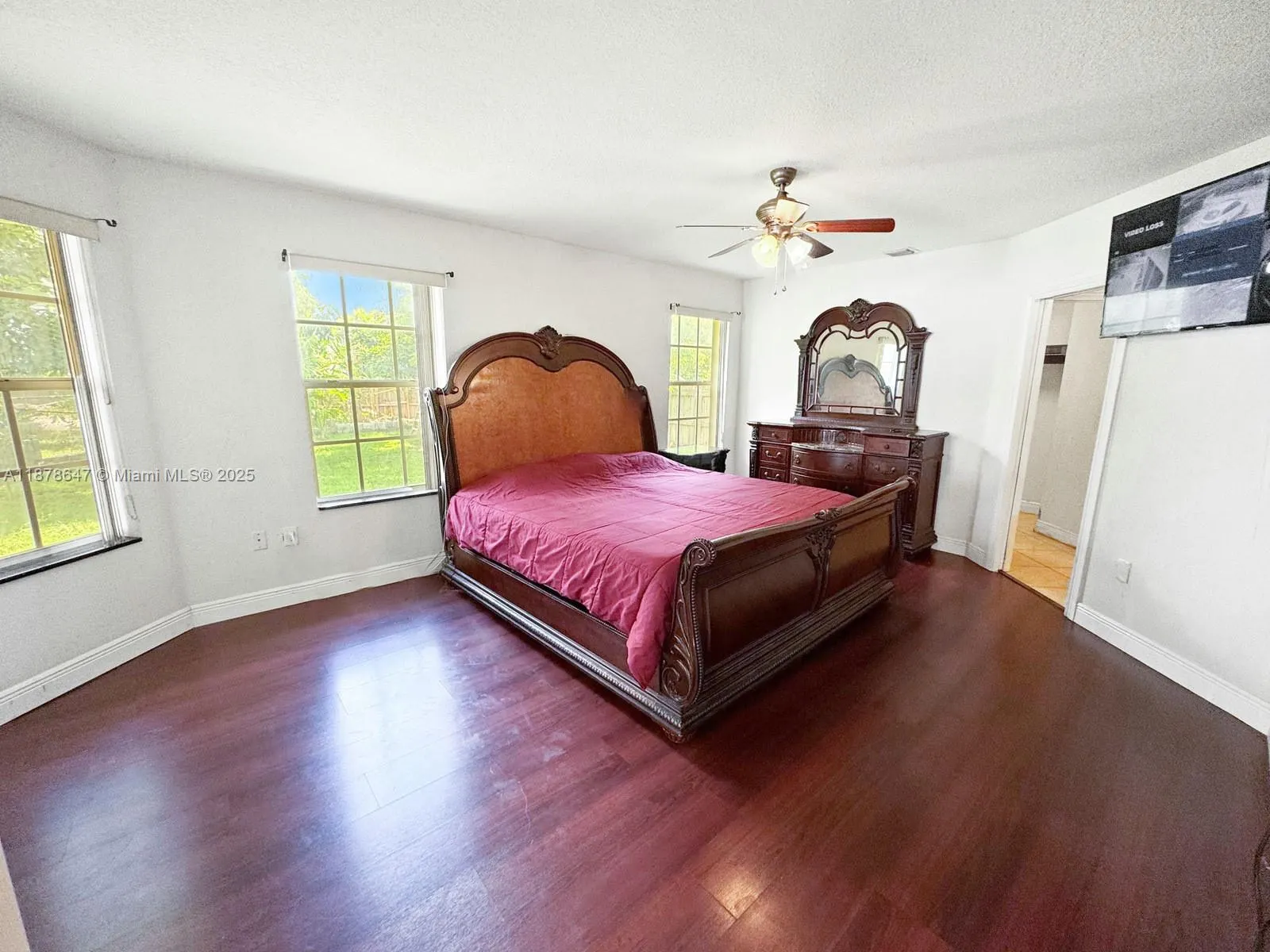 3165 SW 67th Ave