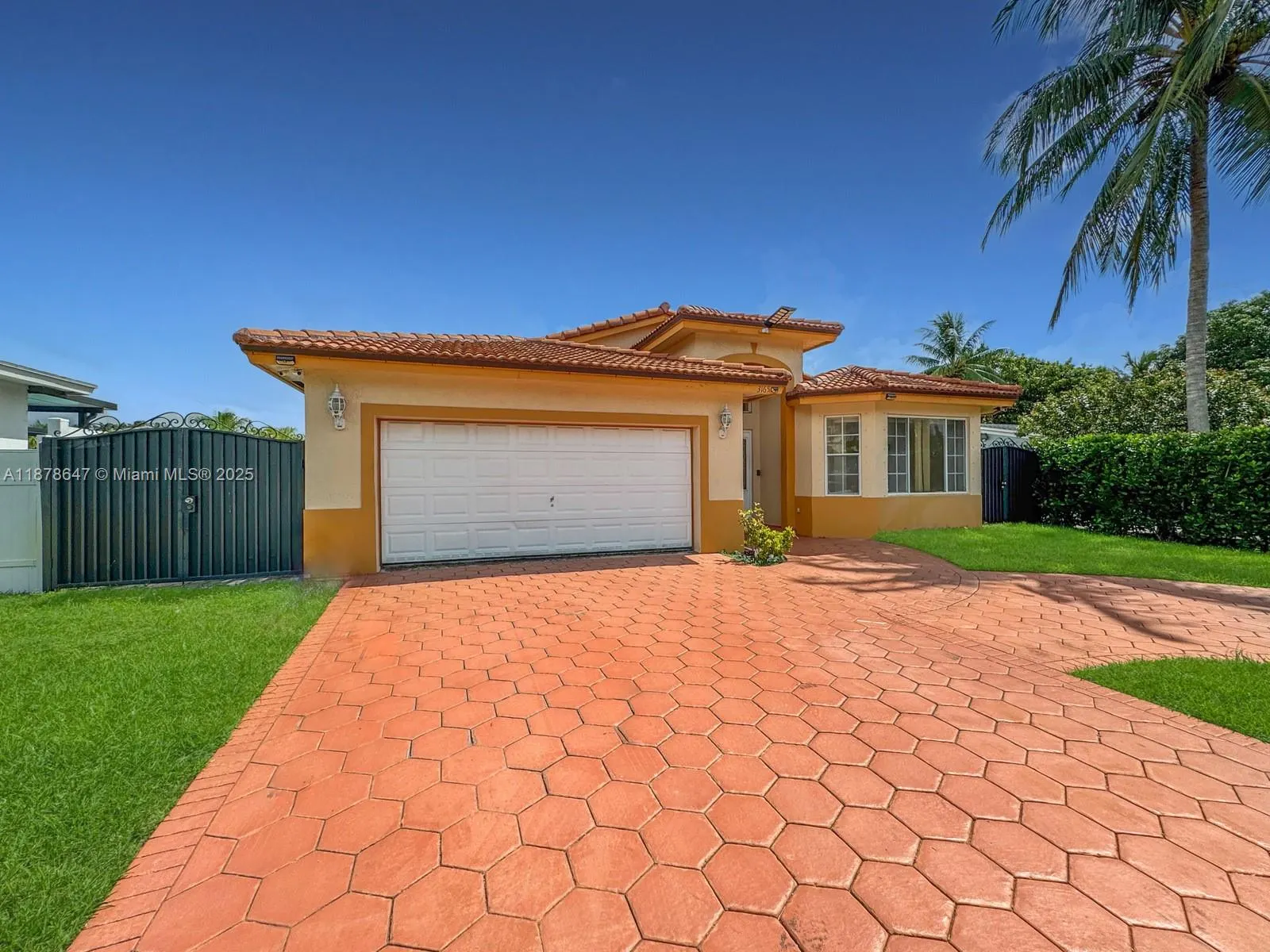 3165 SW 67th Ave