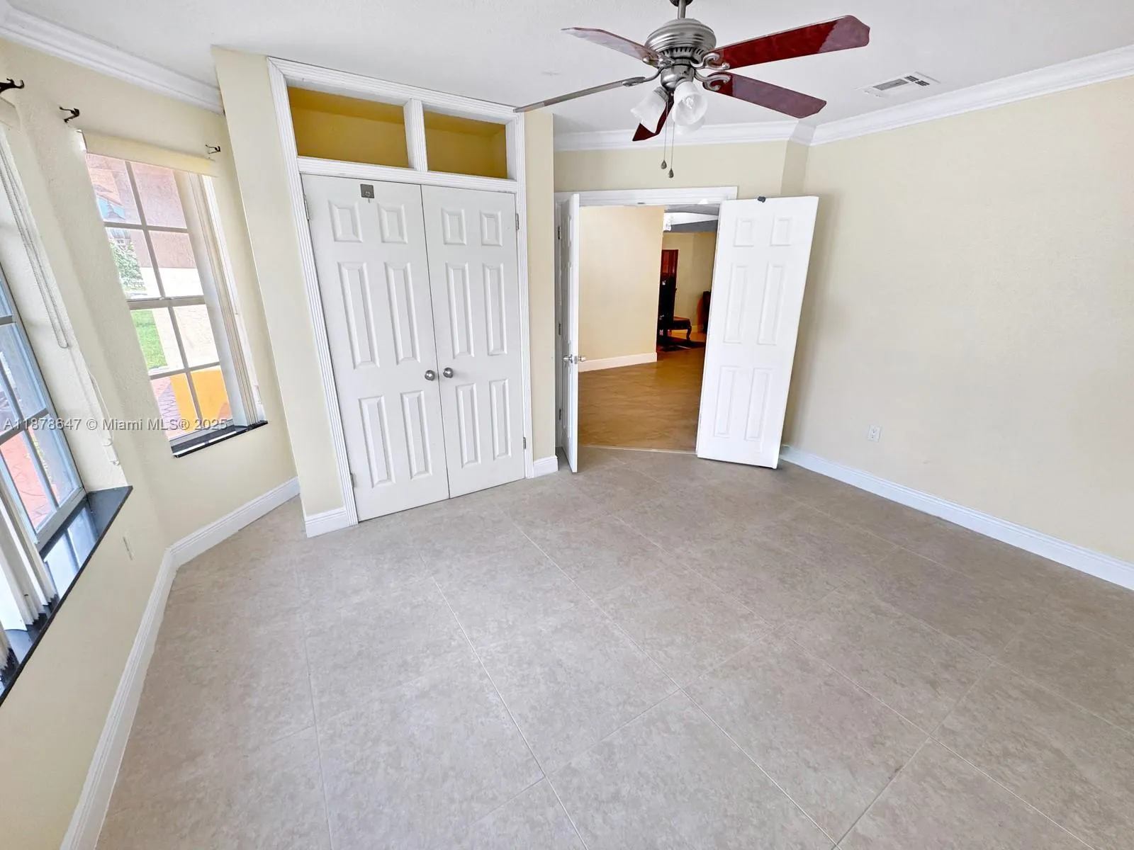 3165 SW 67th Ave