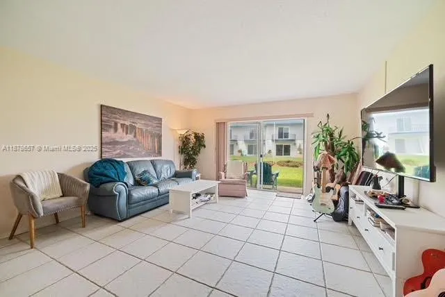 2750 OCEAN SHORE BLVD, #18