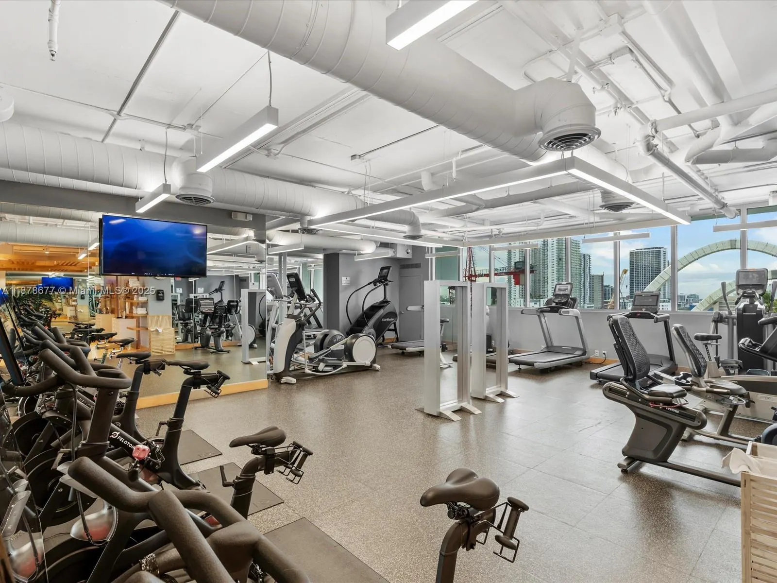 900 Biscayne Blvd, #3709