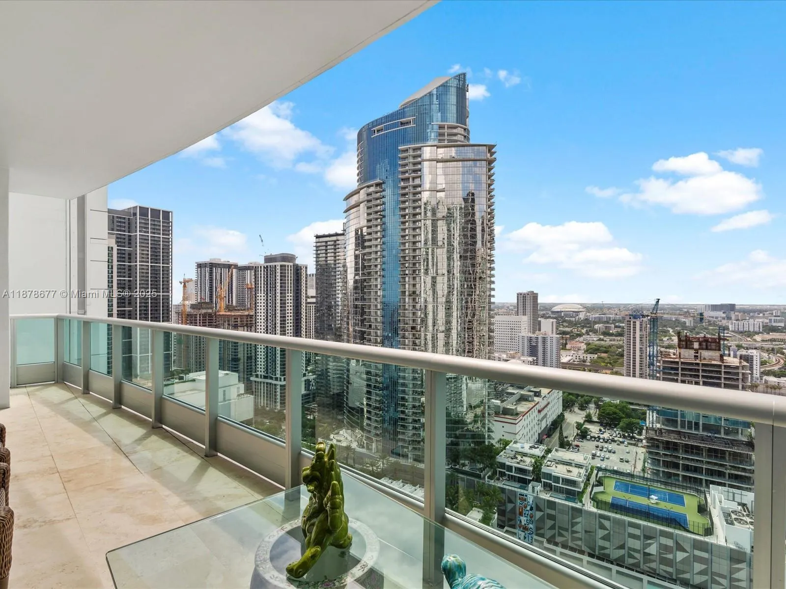 900 Biscayne Blvd, #3709