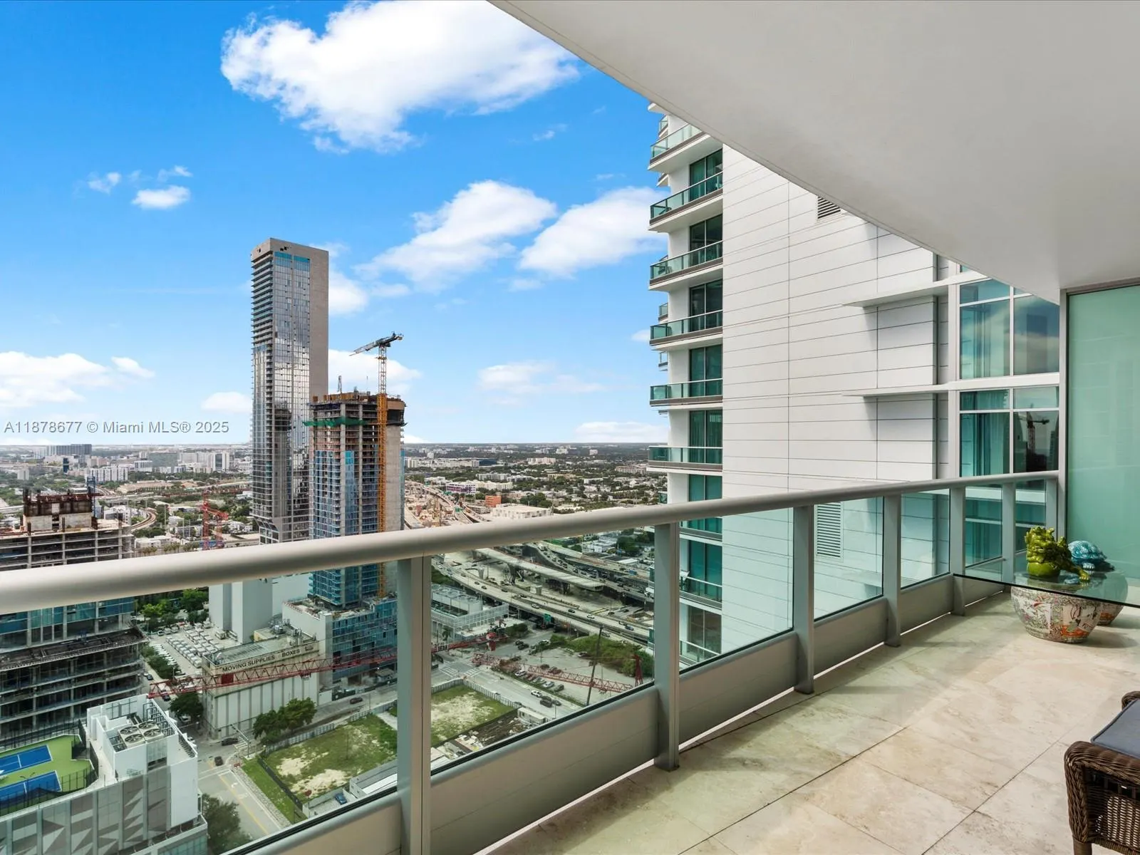 900 Biscayne Blvd, #3709