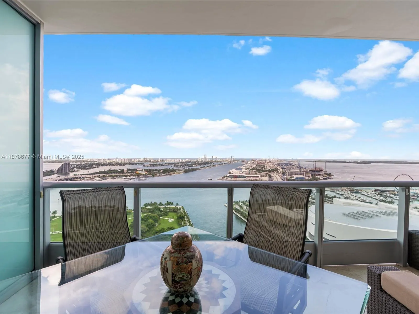 900 Biscayne Blvd, #3709