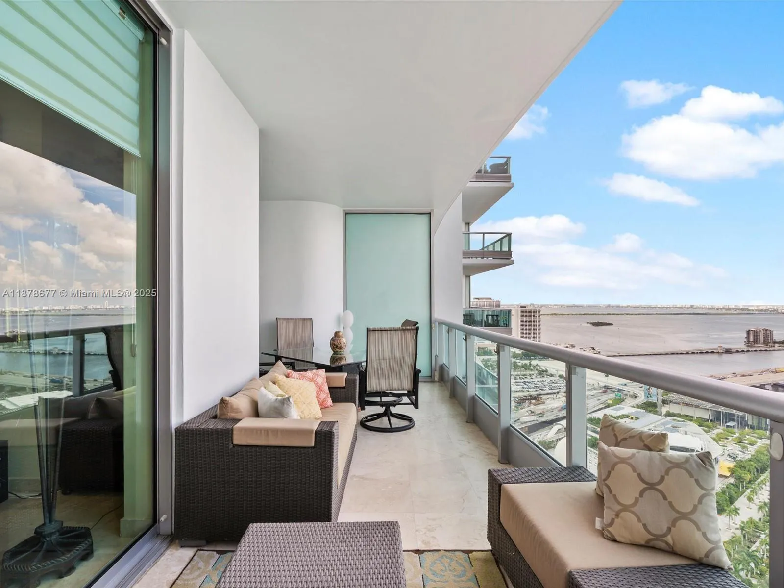 900 Biscayne Blvd, #3709