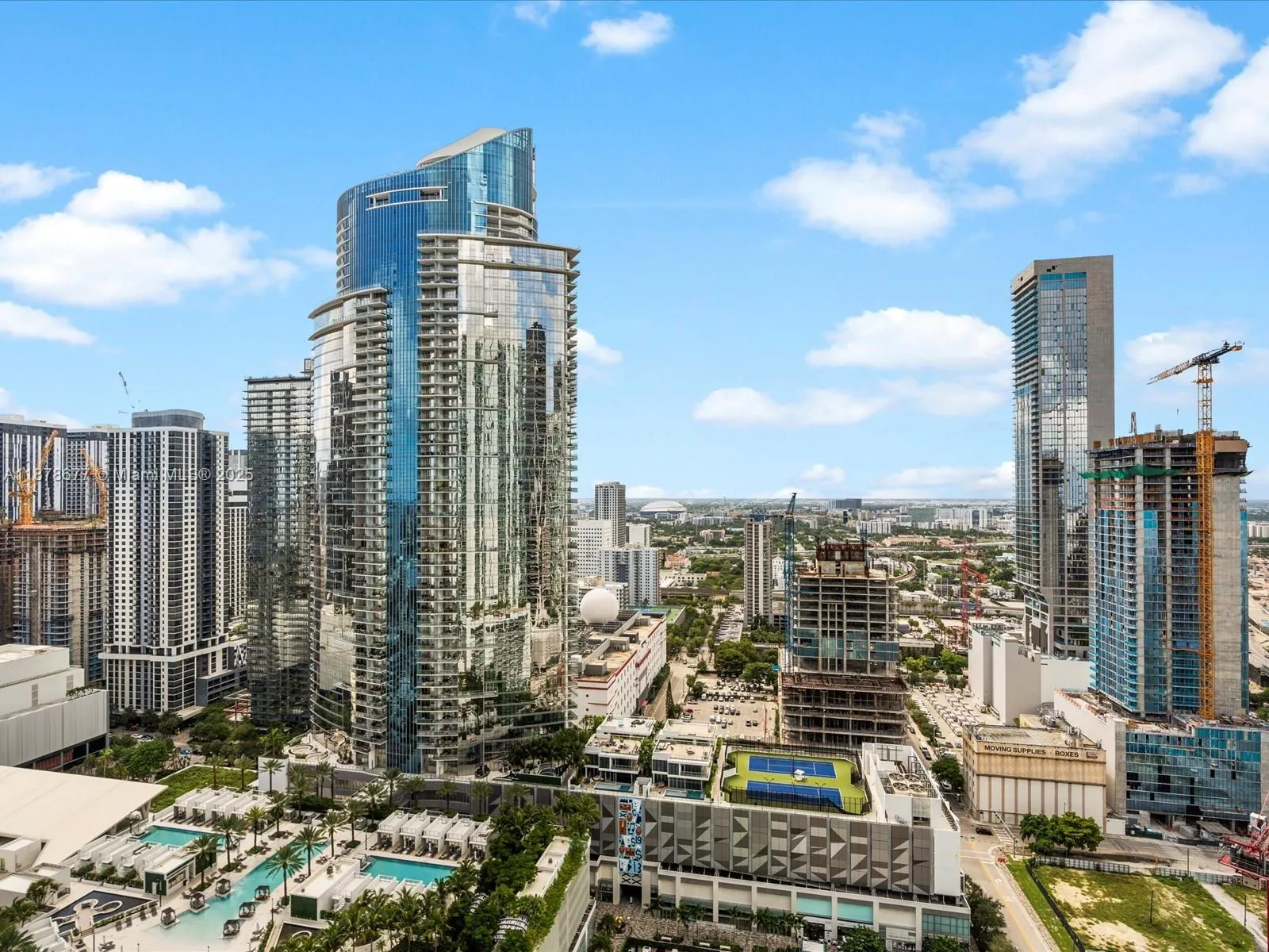 900 Biscayne Blvd, #3709
