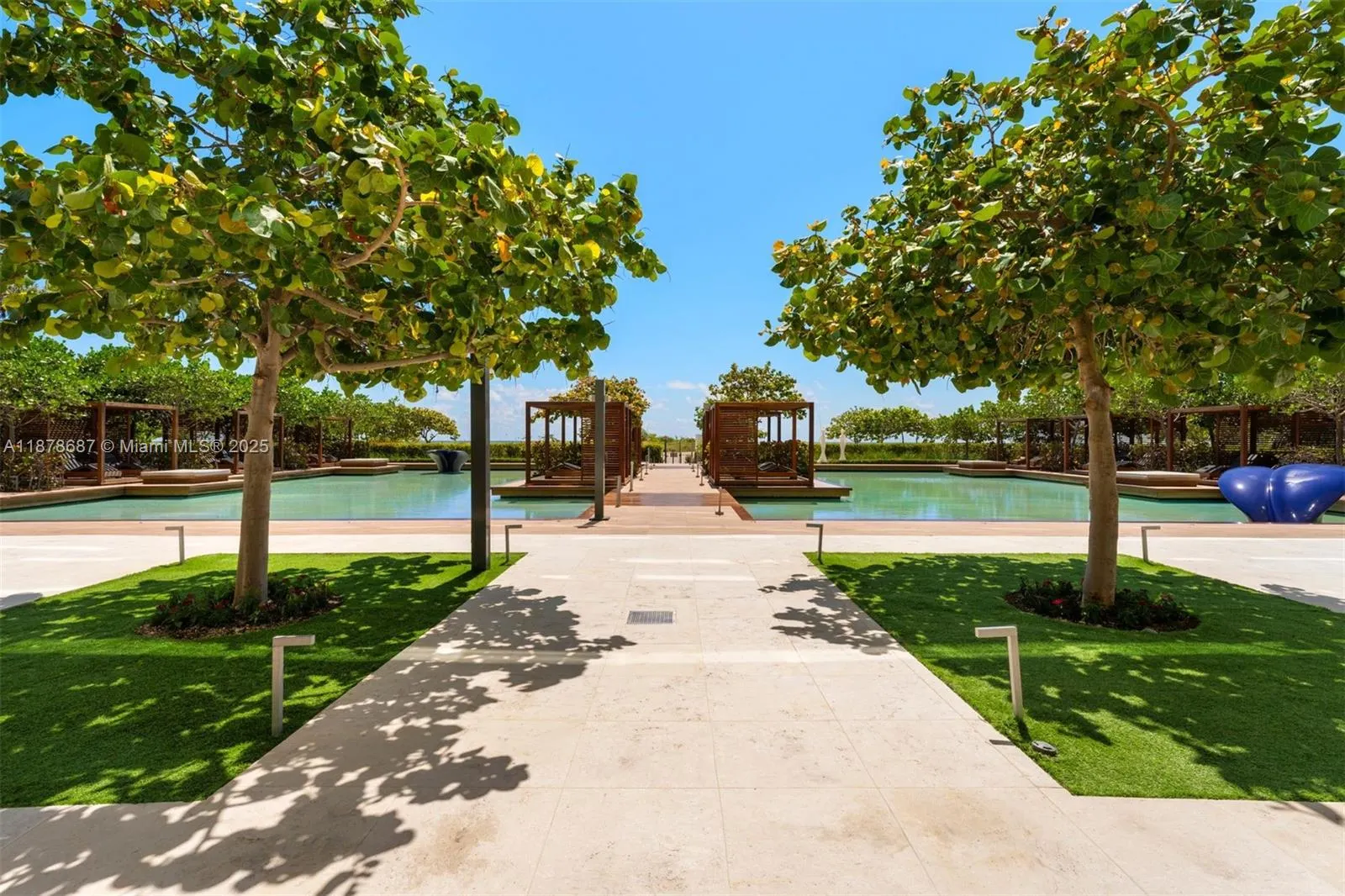 9349 Collins Ave, #406