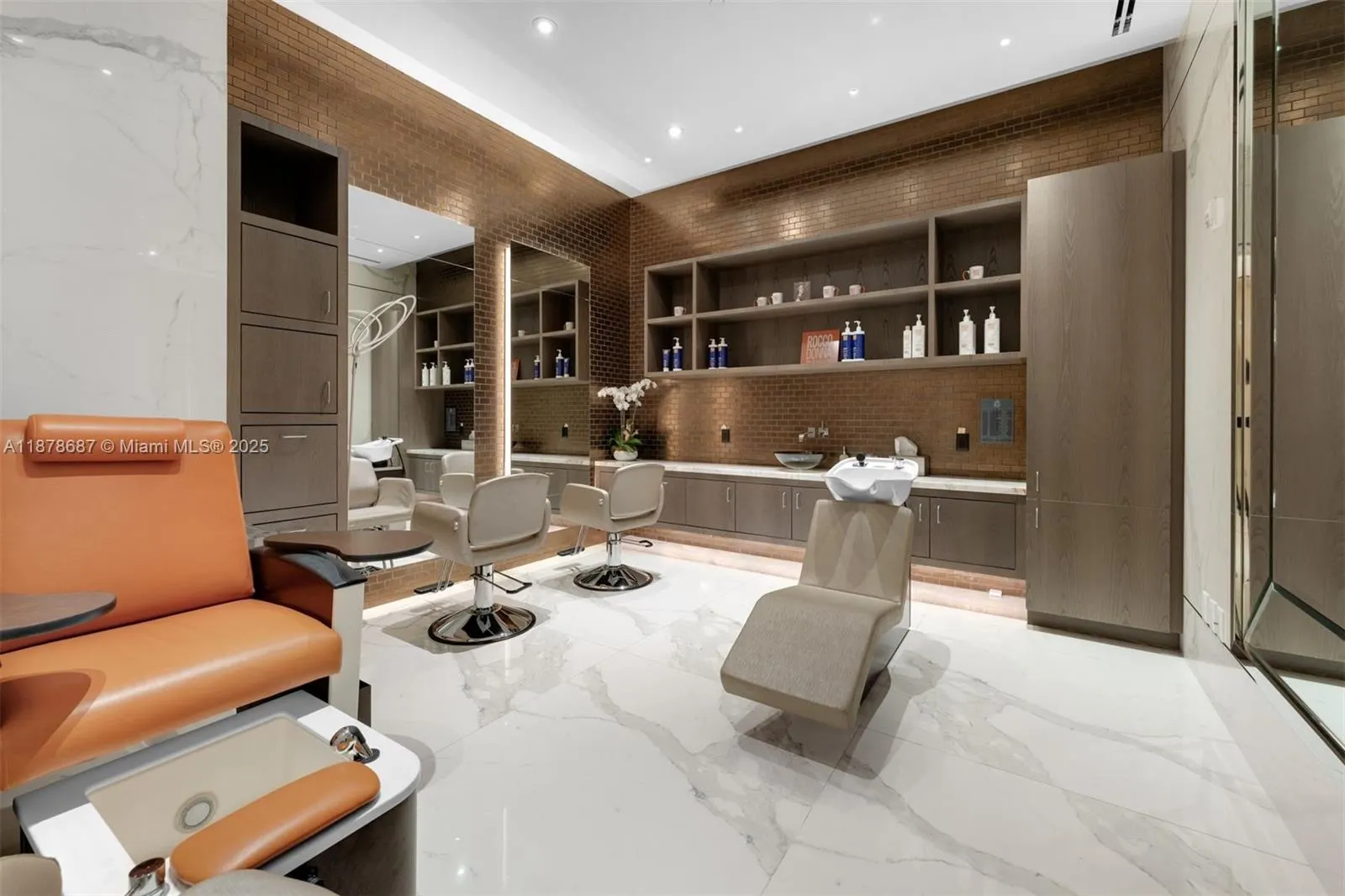 9349 Collins Ave, #406