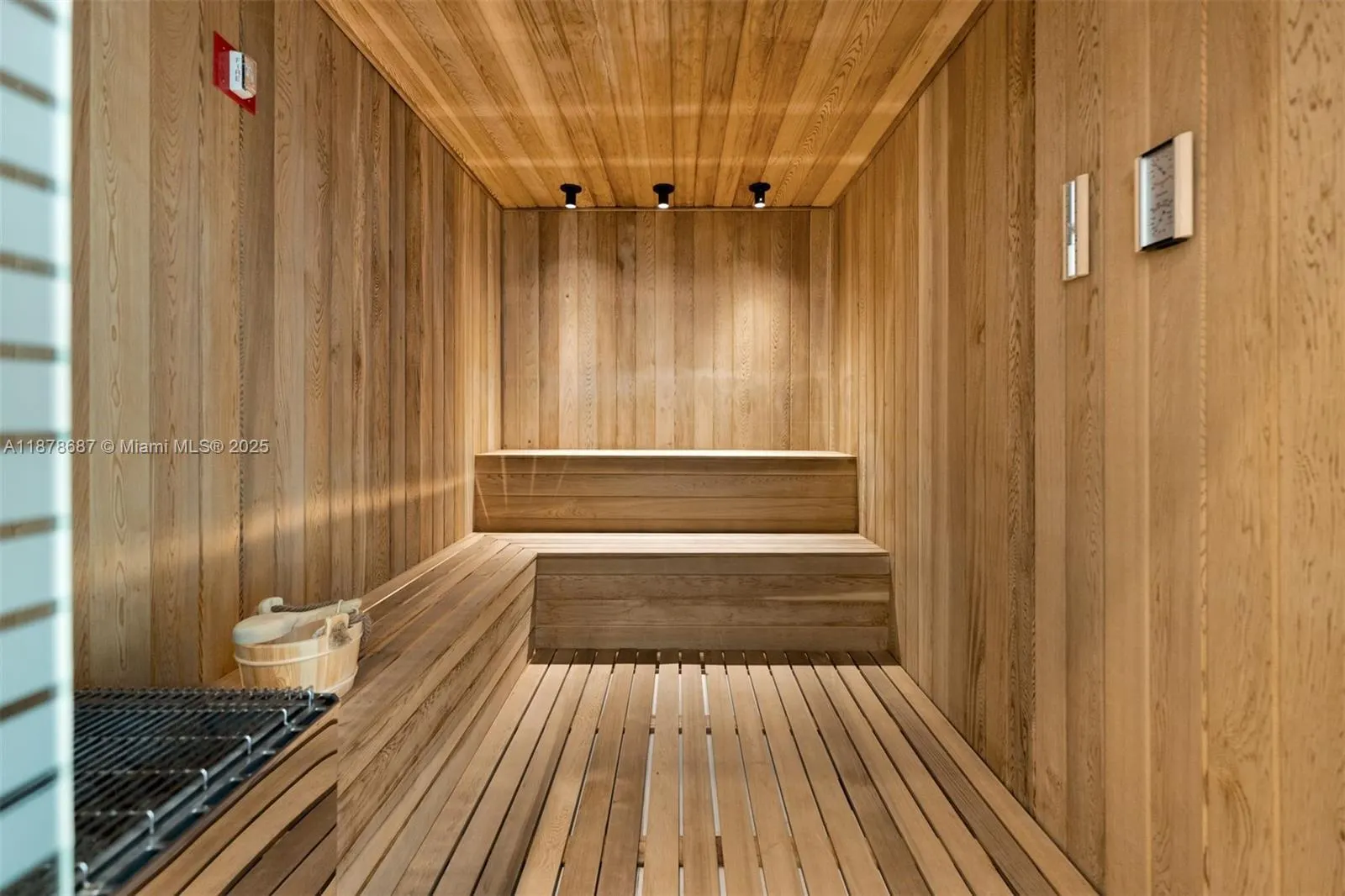 9349 Collins Ave, #406