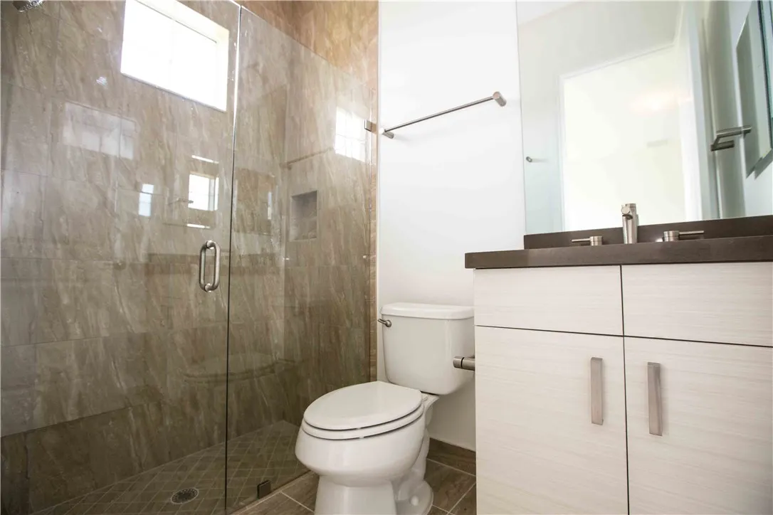 9349 Collins Ave #406