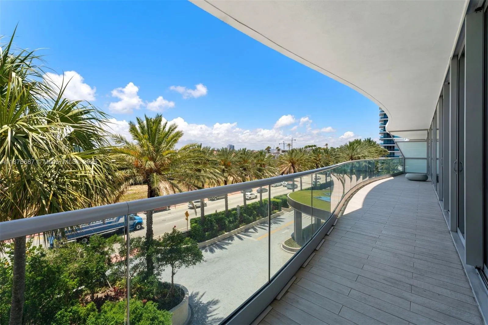 9349 Collins Ave, #406