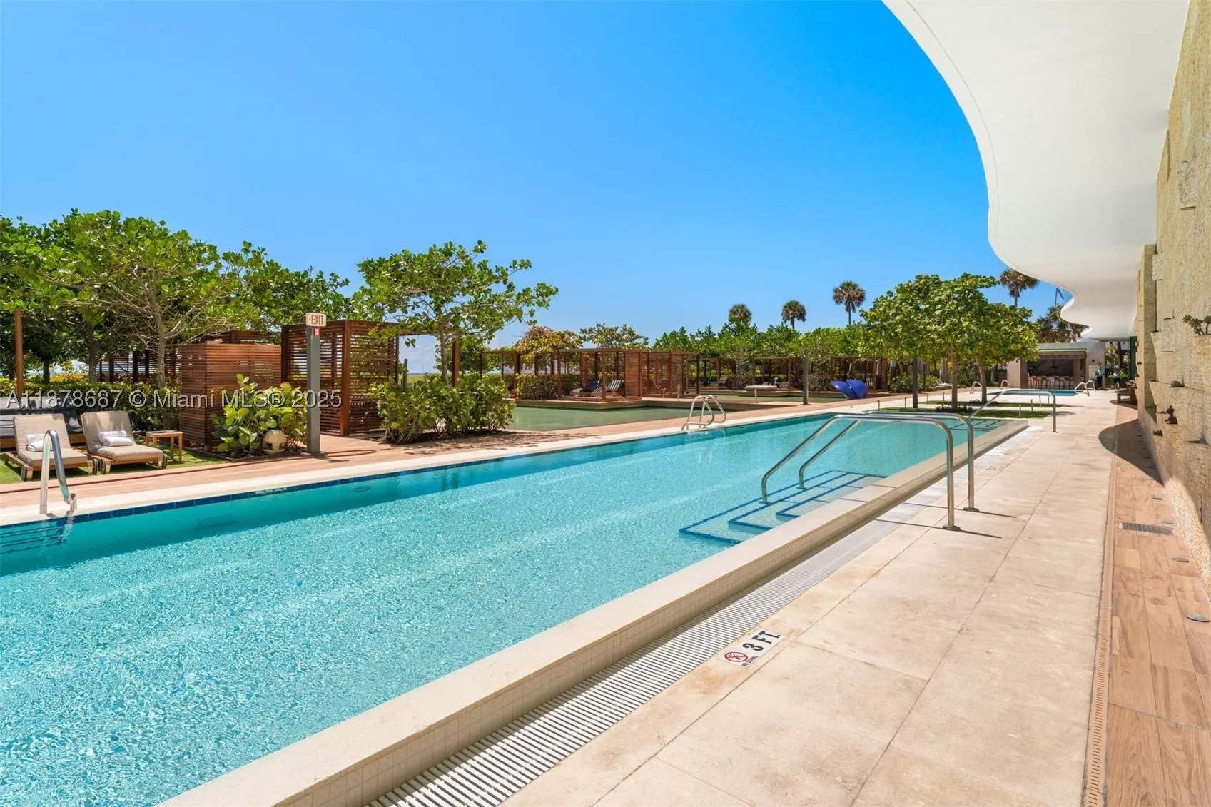 9349 Collins Ave #406