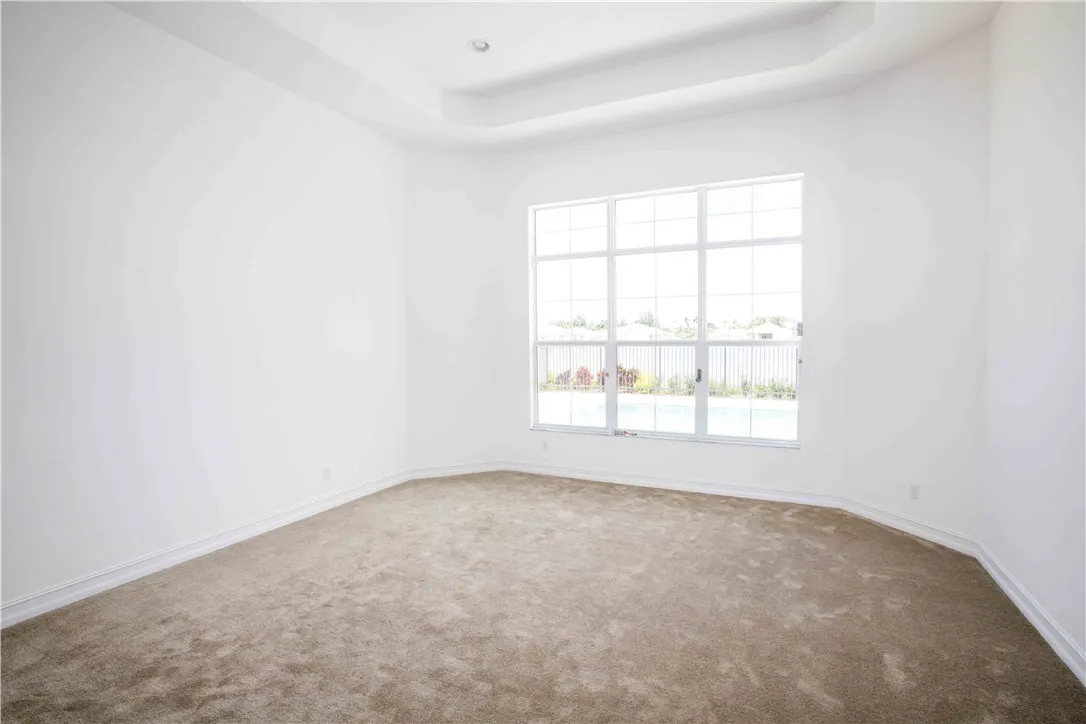 9349 Collins Ave #406