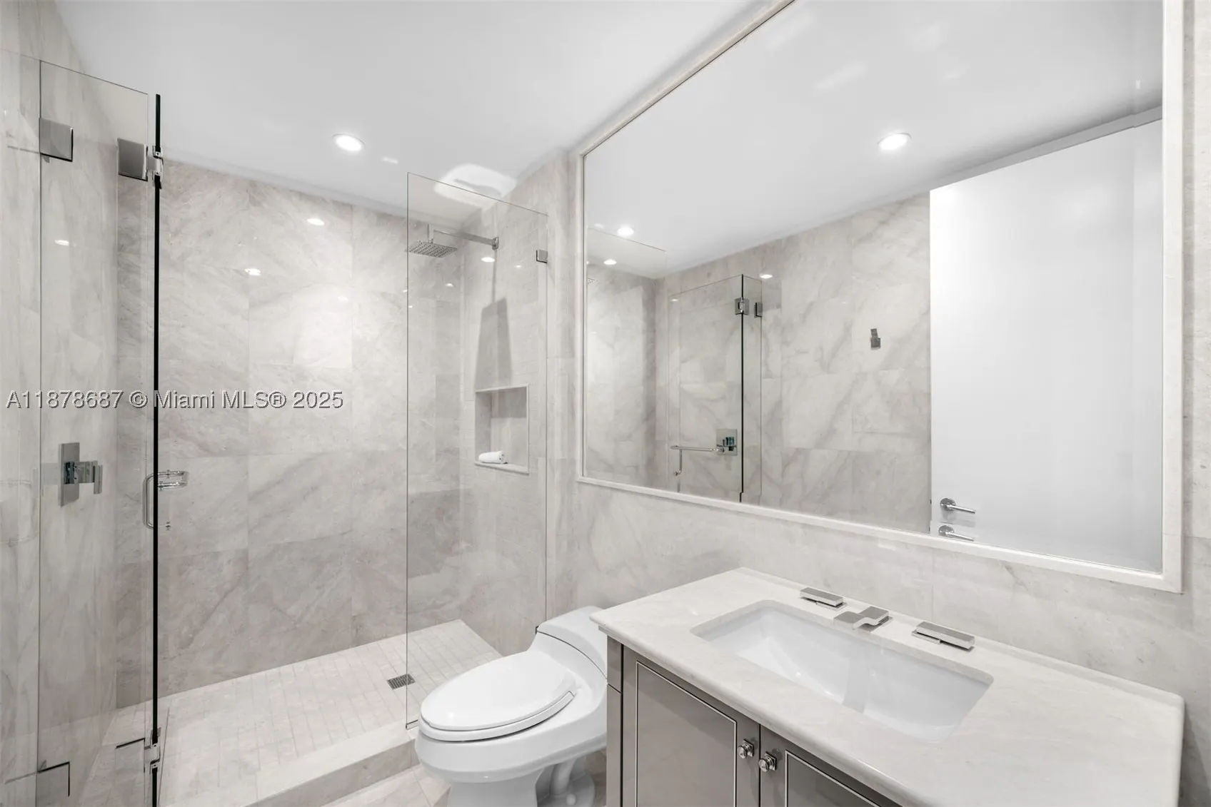 9349 Collins Ave #406