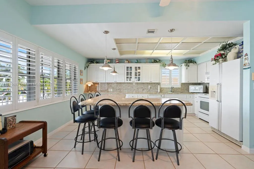 106 Lisbon Ct