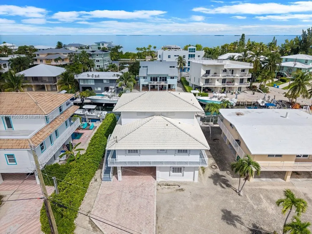 106 Lisbon Ct