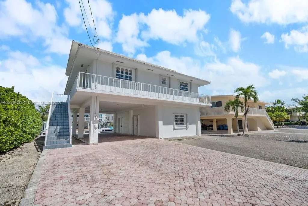 106 Lisbon Ct