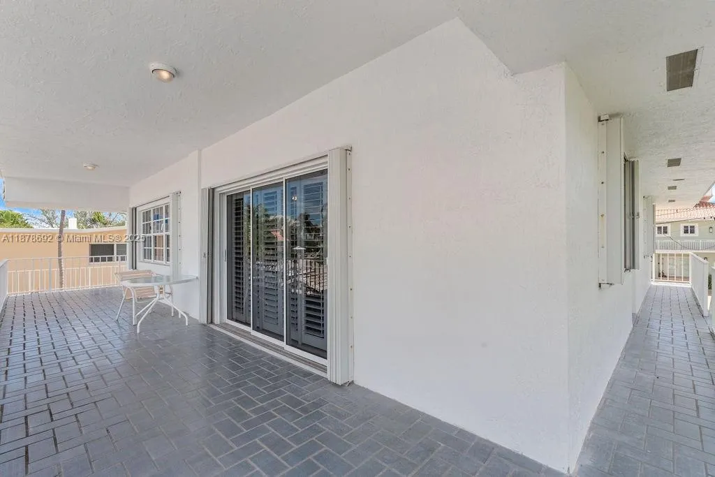 106 Lisbon Ct