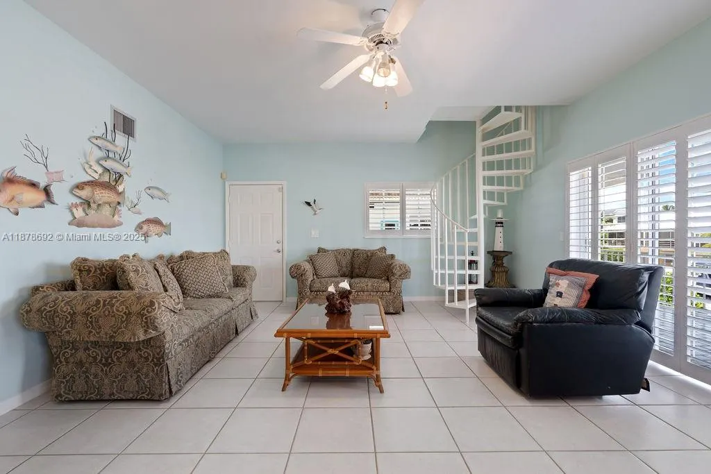 106 Lisbon Ct