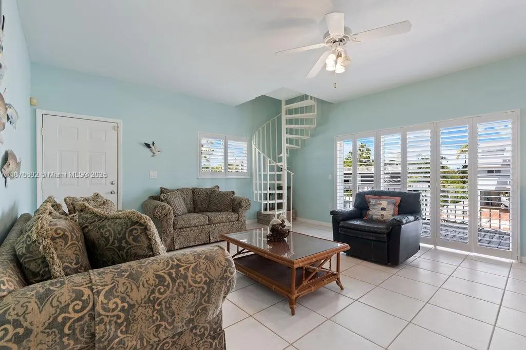 106 Lisbon Ct