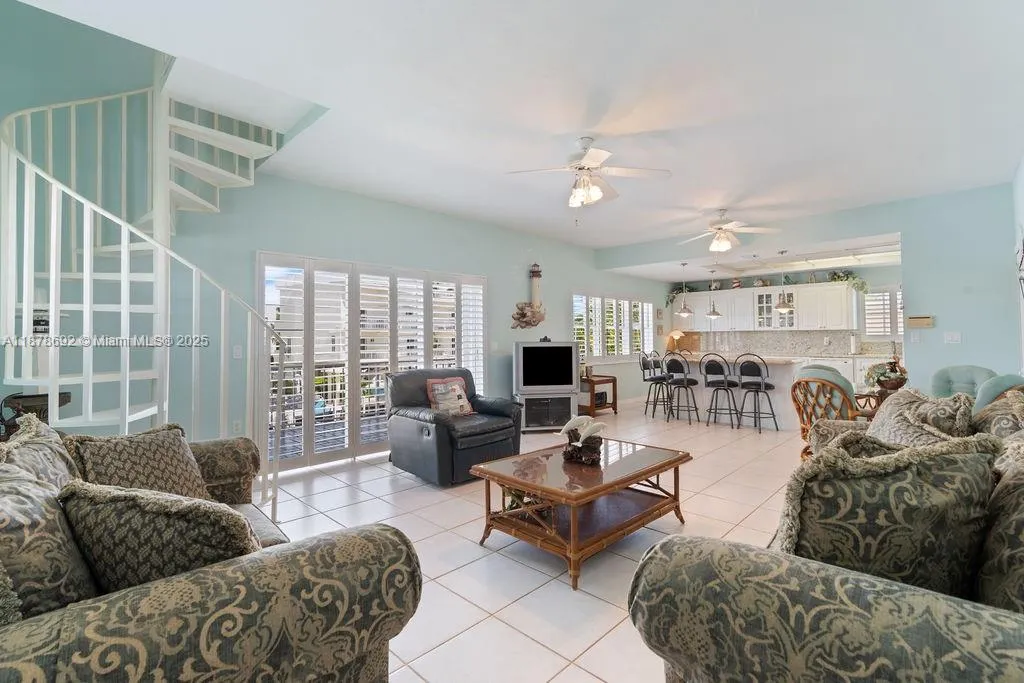 106 Lisbon Ct