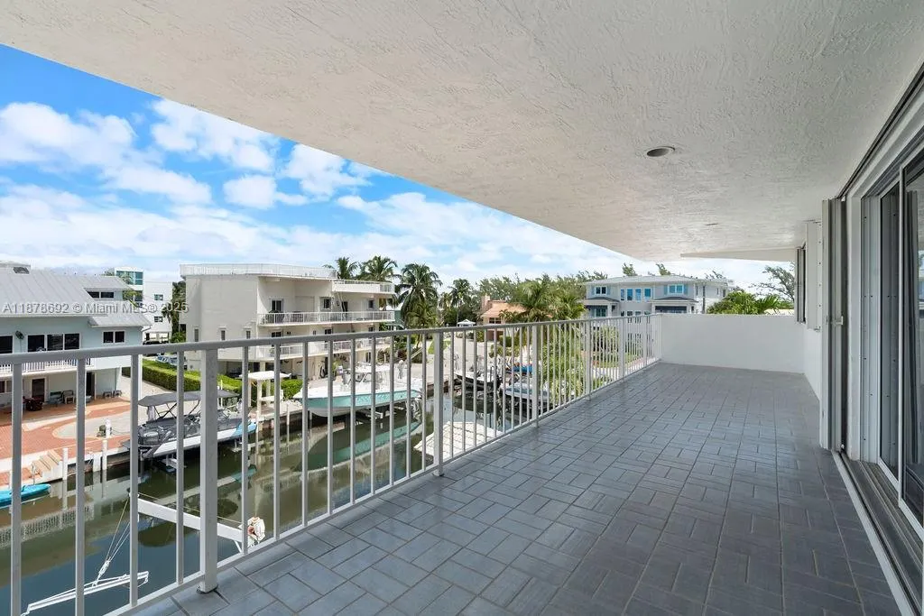 106 Lisbon Ct
